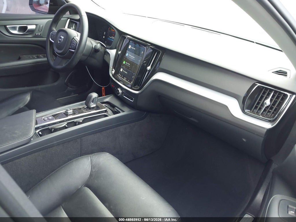 Volvo S60 2024