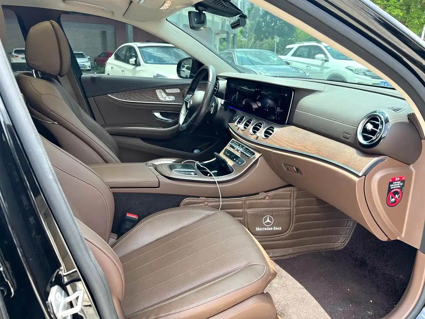 Mercedes-Benz E-Класс 2023