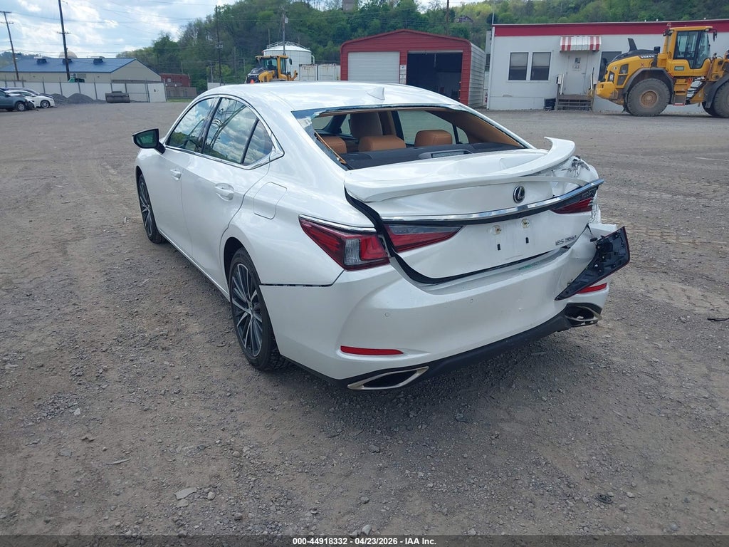 Lexus ES 2023