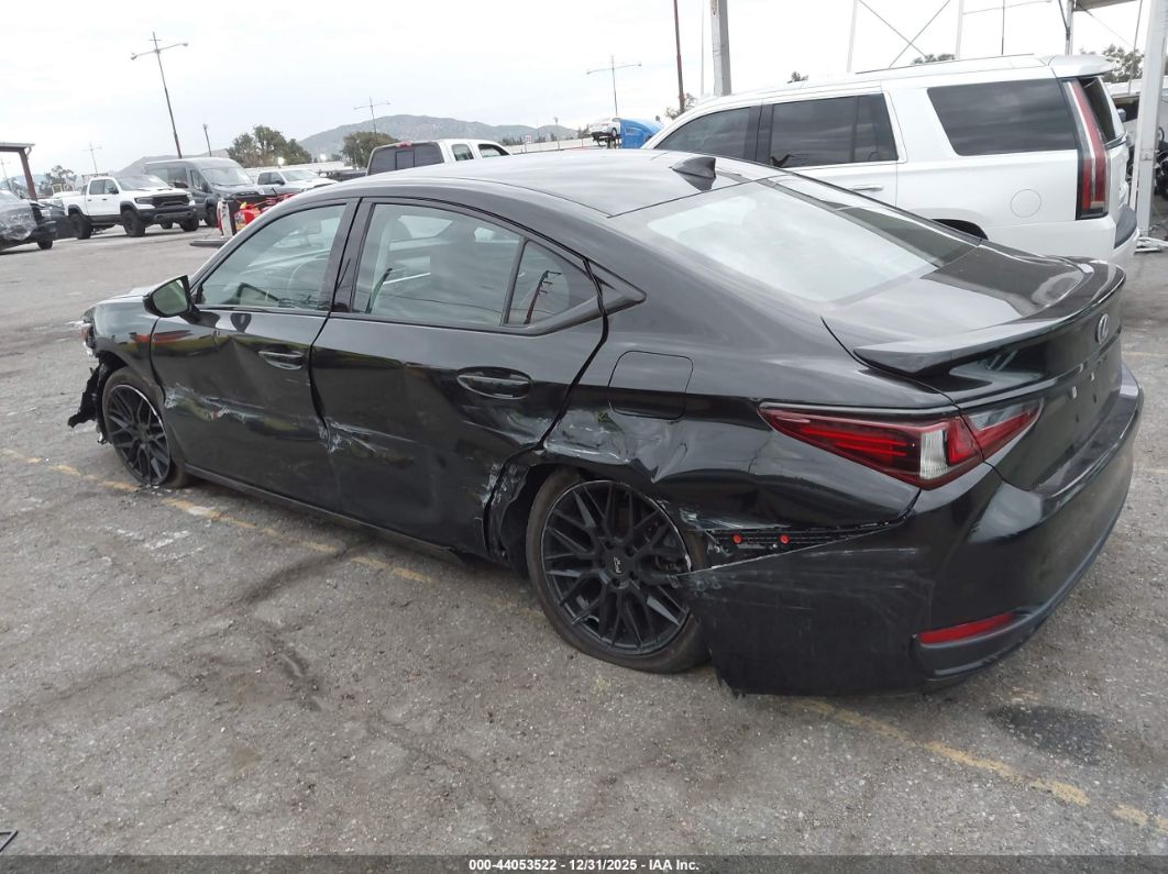 Lexus ES 2021