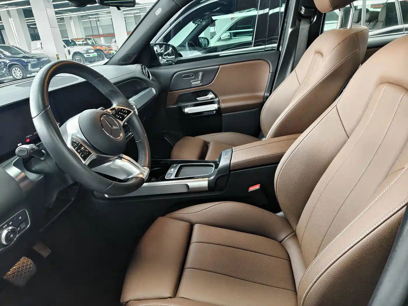 Mercedes-Benz EQB 2025