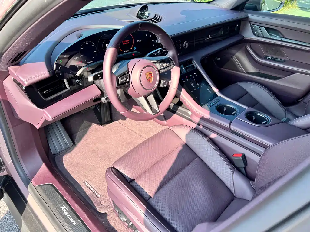 Porsche Taycan 2022