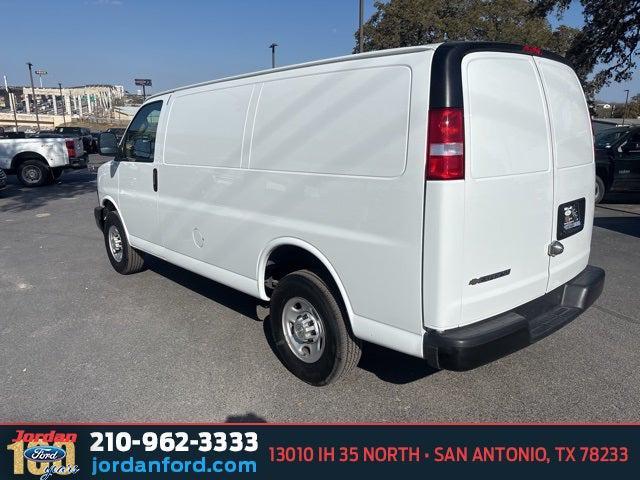 Chevrolet Express 2024