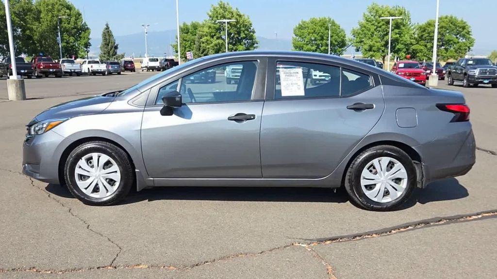 Nissan Versa 2025