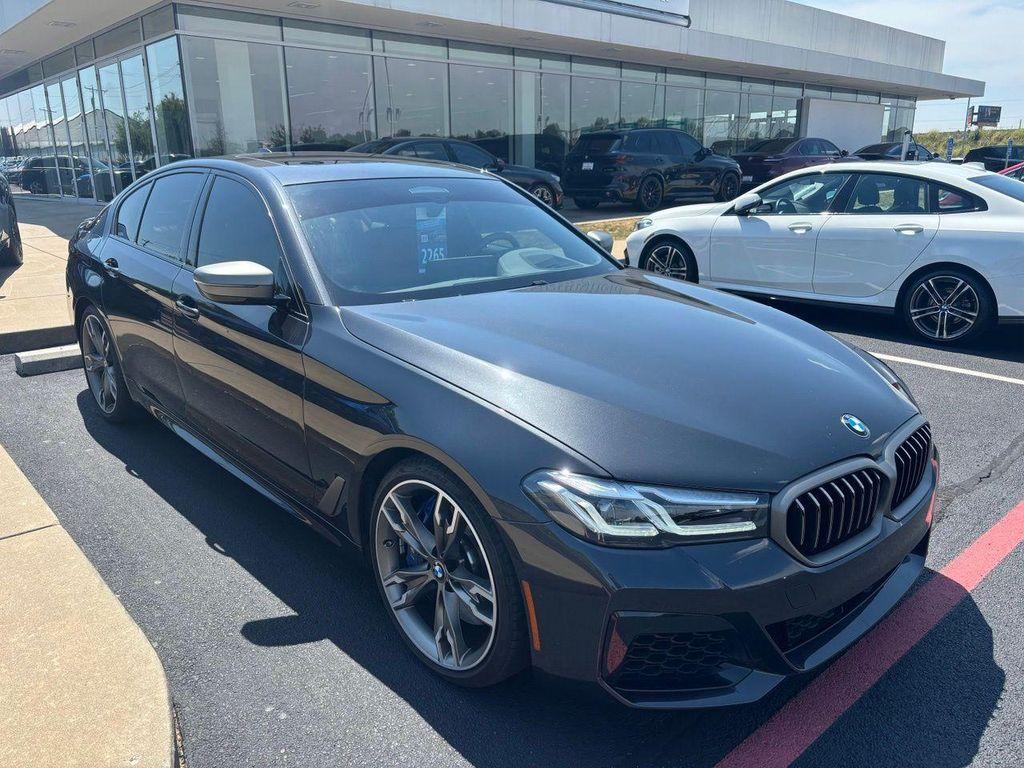 BMW M550 2022