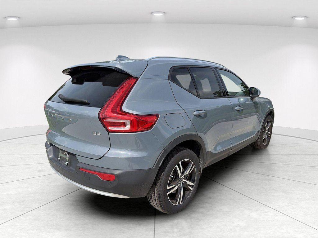 Volvo XC40 2023
