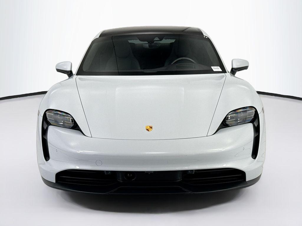 Porsche Taycan 2022