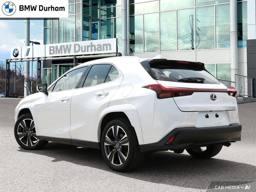 Lexus UX 2024