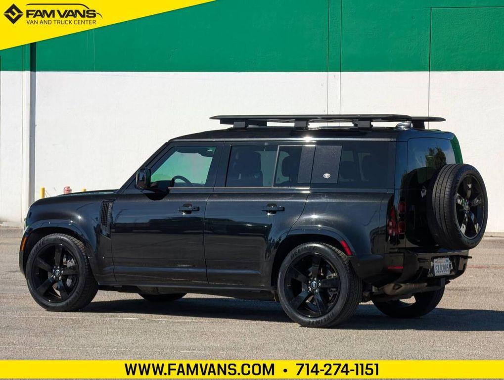 Land Rover Defender 2022