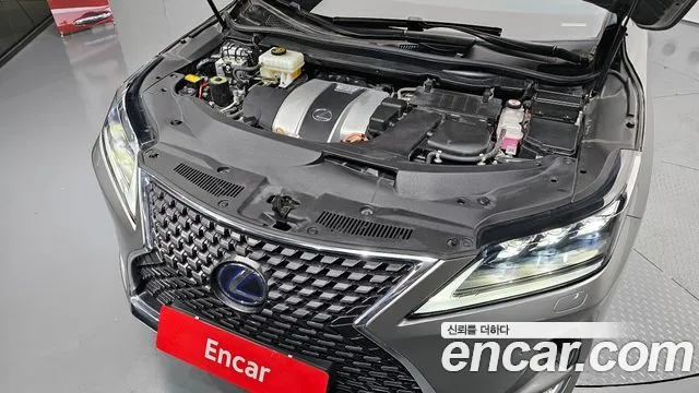 Lexus RX 2021