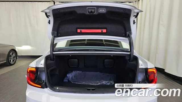 Volvo S90 2022