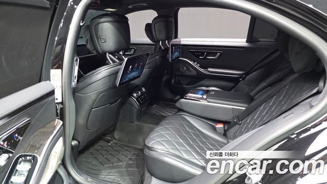 Mercedes-Benz S-Класс 2021