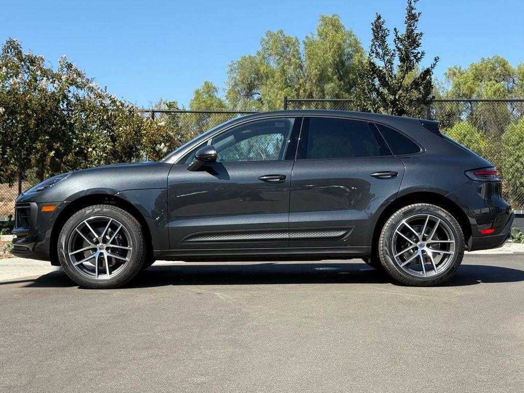 Porsche Macan 2025