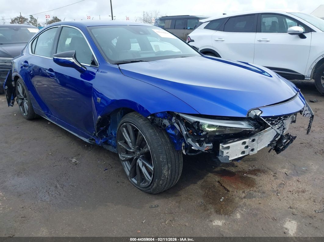 Lexus IS 300 2025