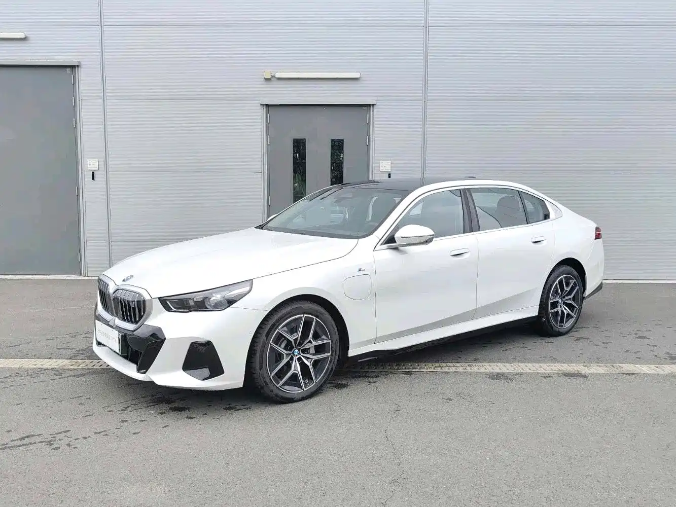 BMW i5 2025