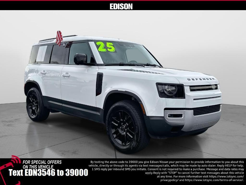 Land Rover Defender 2025