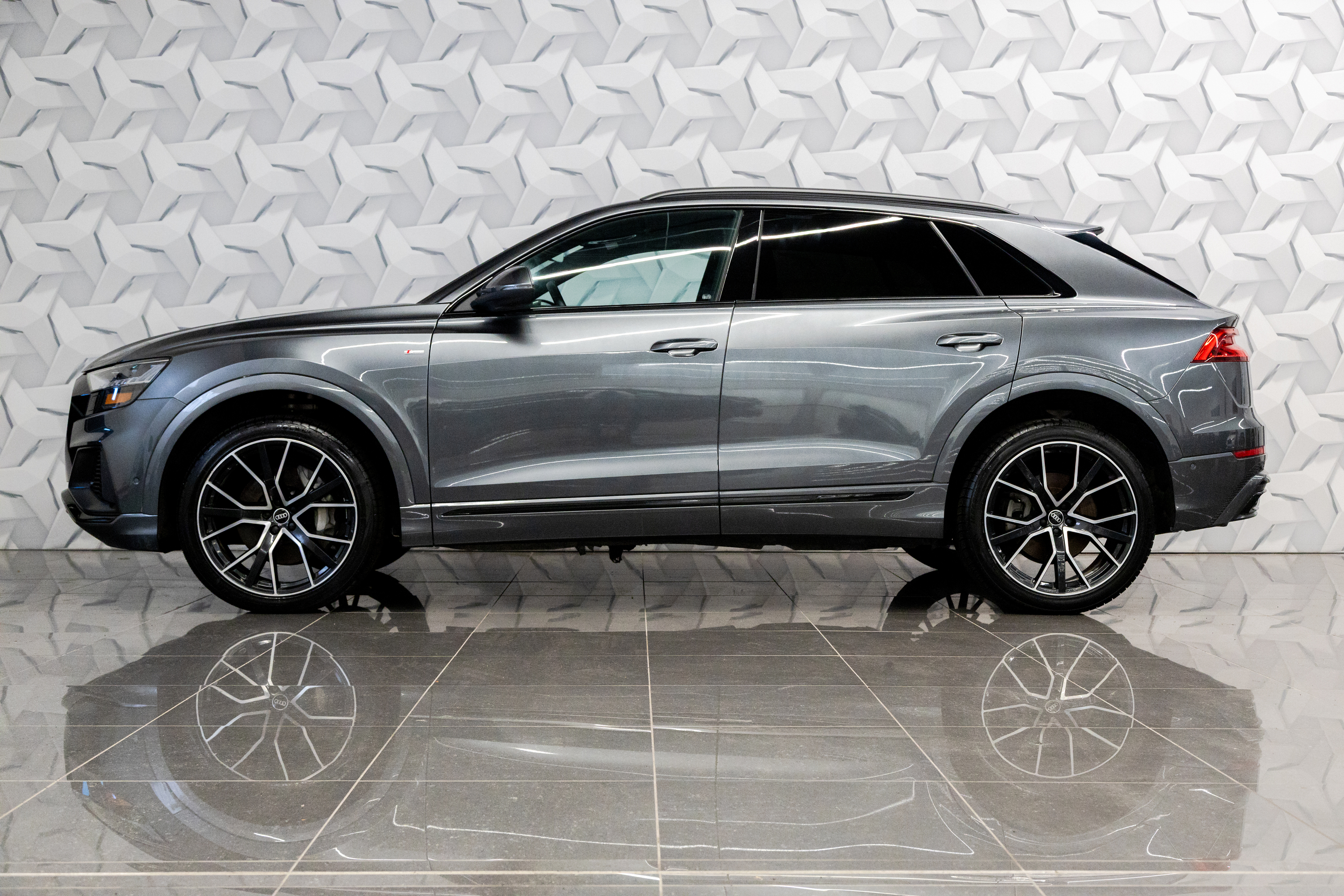 Audi Q8 2023