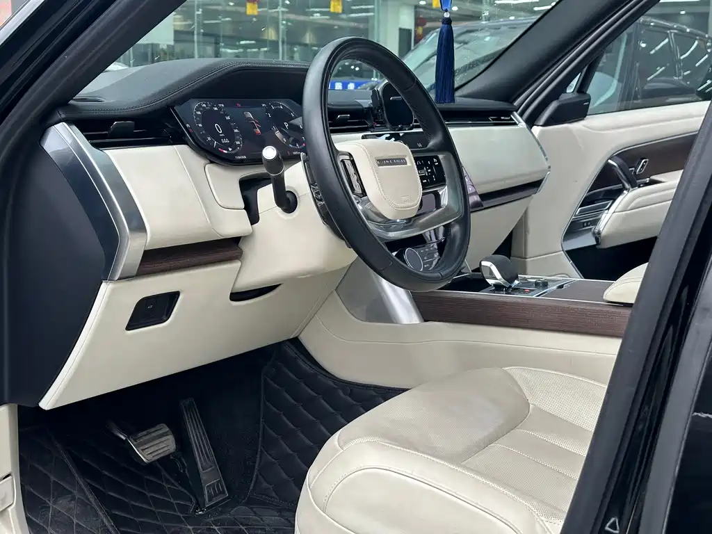 Land Rover Range Rover 2023