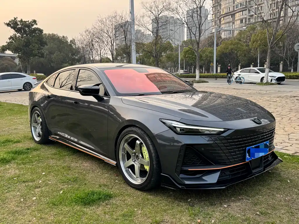 Changan UNI-V 2022