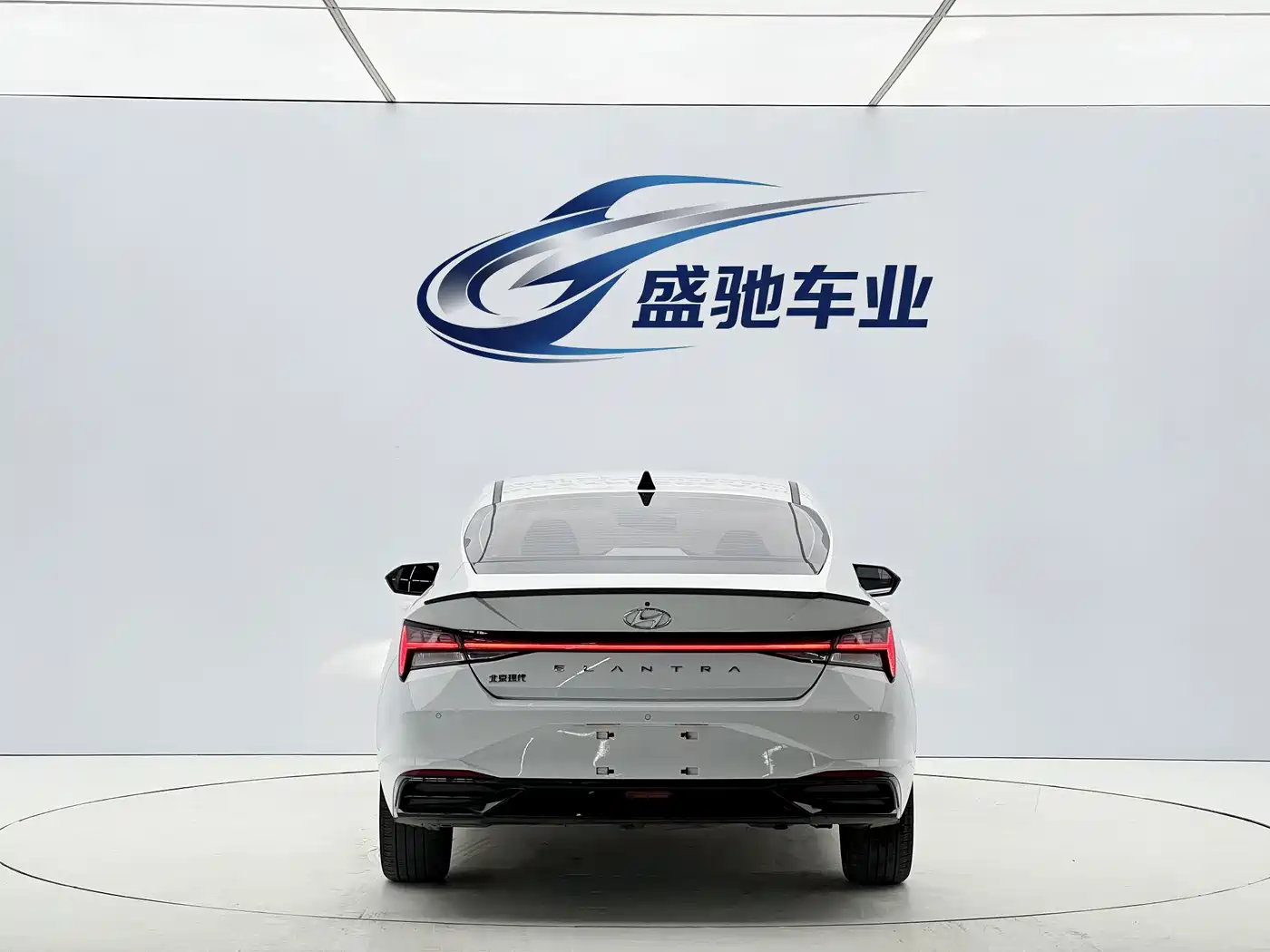 Hyundai Elantra 2023