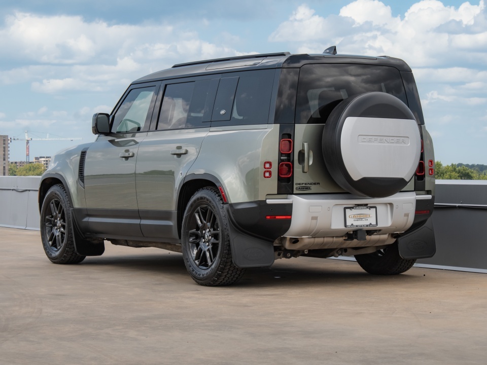 Land Rover Defender 2022