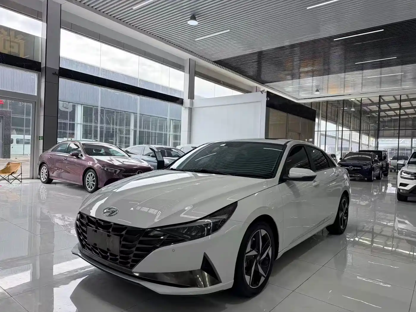 Hyundai Elantra 2022