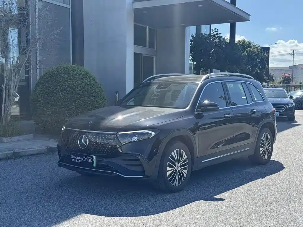 Mercedes-Benz EQB 2024