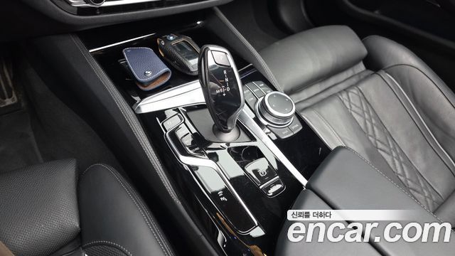 BMW 5 серии 2022