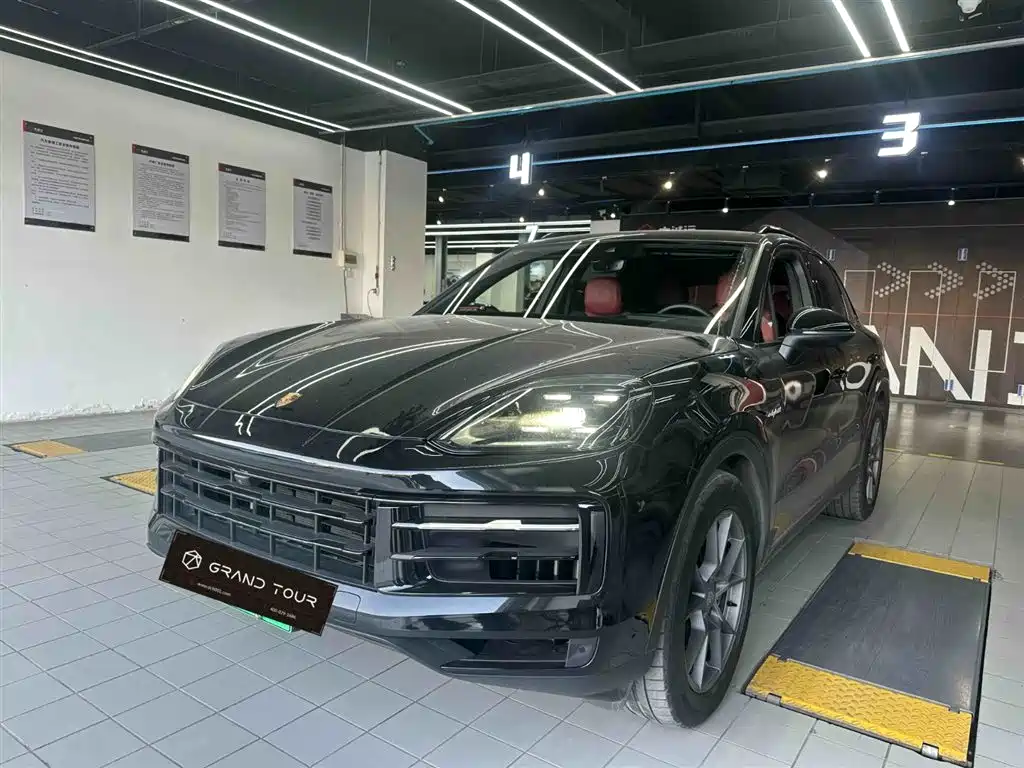 Porsche Cayenne 2024