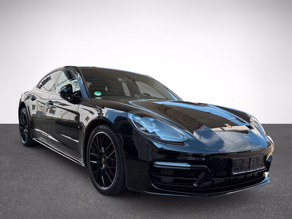 Porsche Panamera 2022