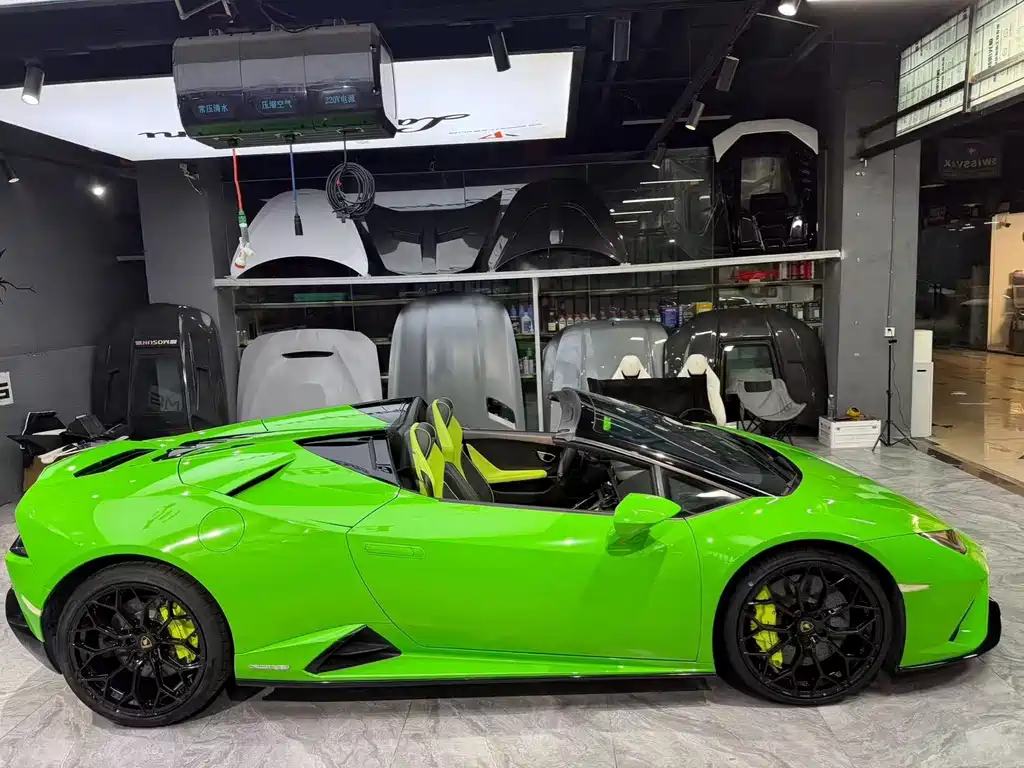 Lamborghini Huracán 2021