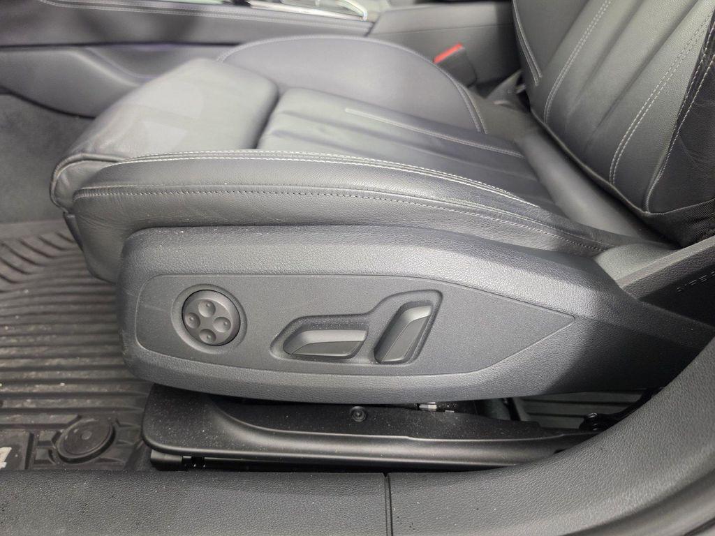 Audi A4 2023