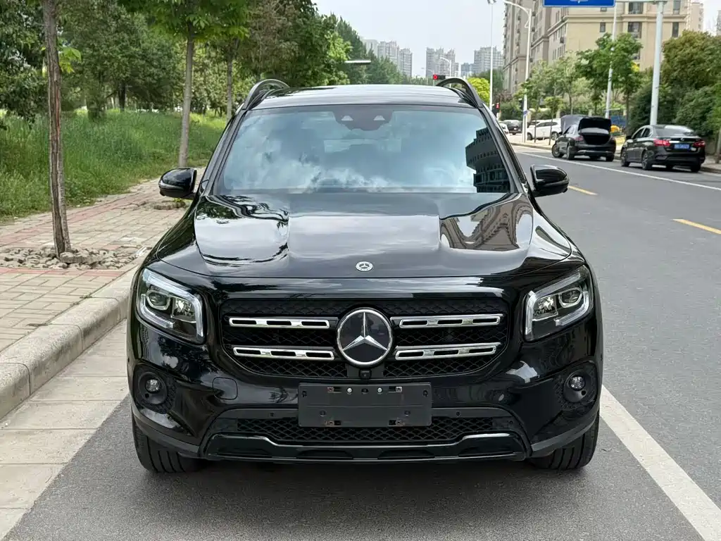 Mercedes-Benz GLB 2021