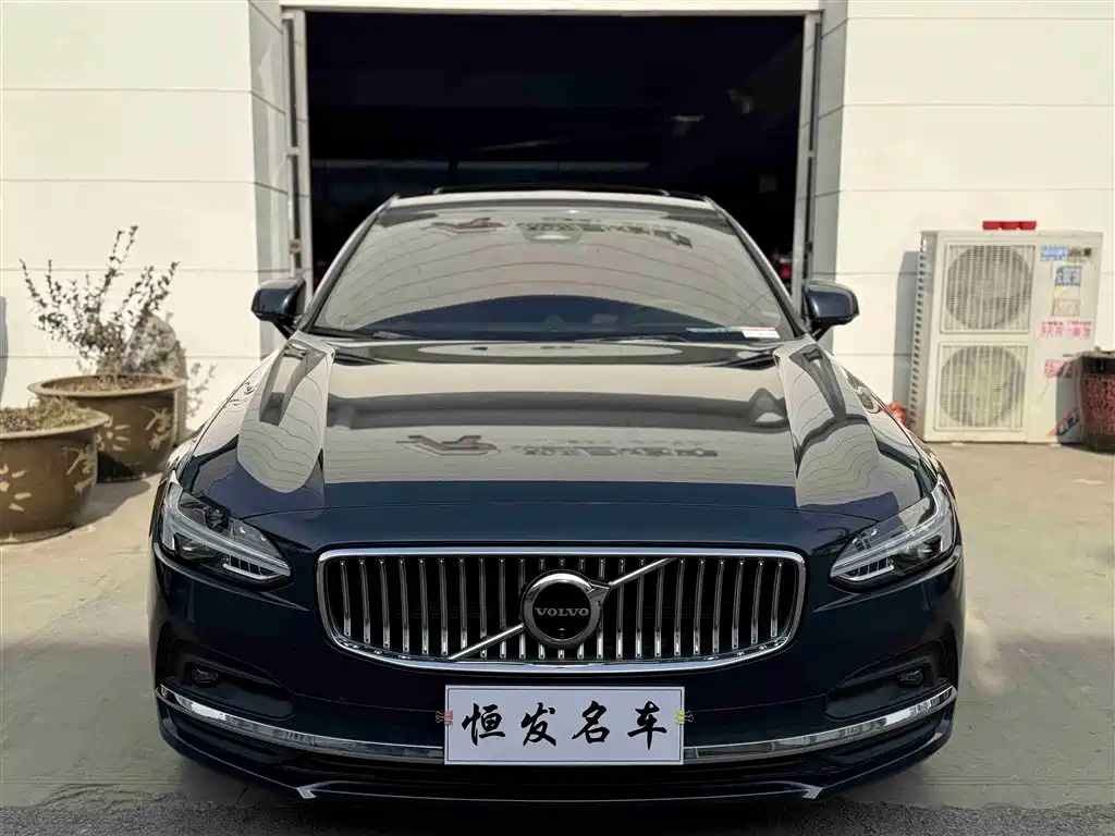 Volvo S90 2022