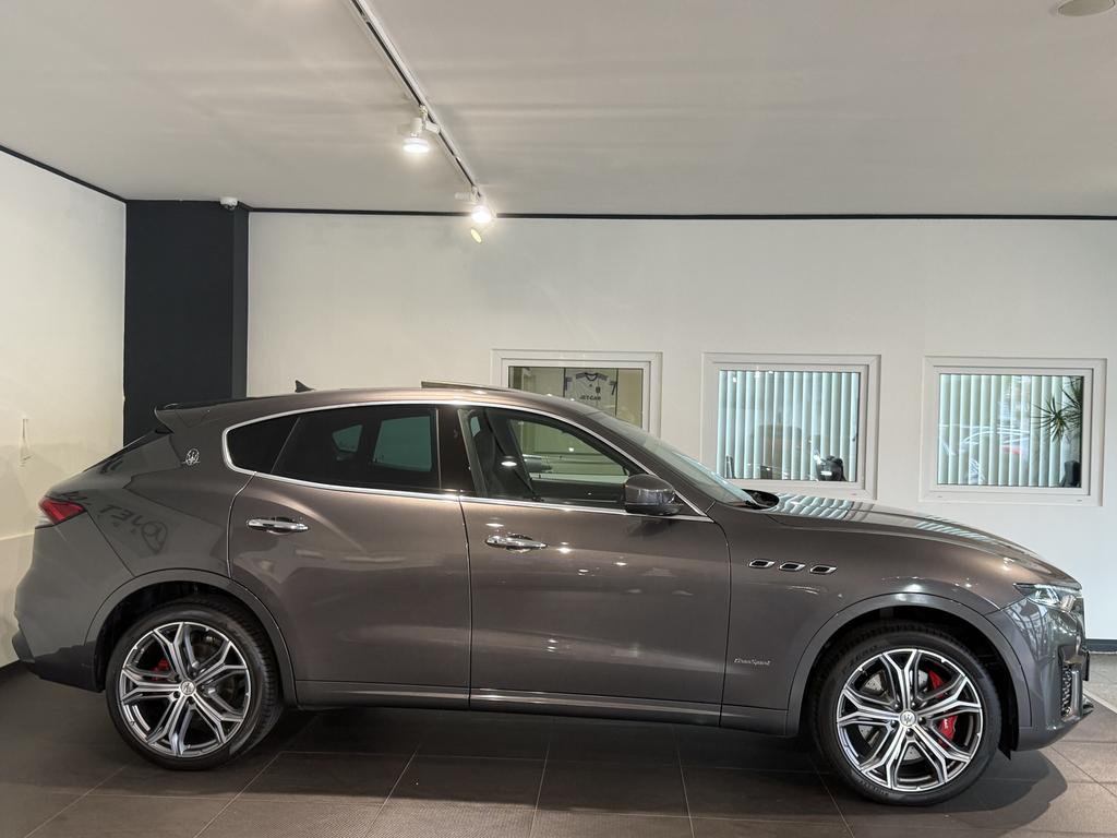 Maserati Levante 2021