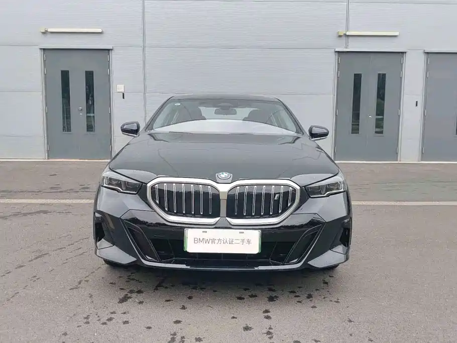 BMW i5 2026