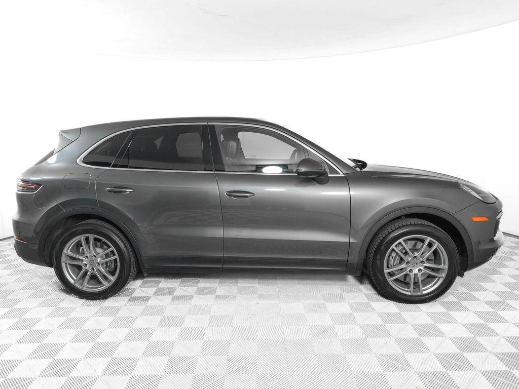 Porsche Cayenne 2023