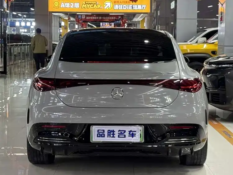 Mercedes-Benz EQE 2023