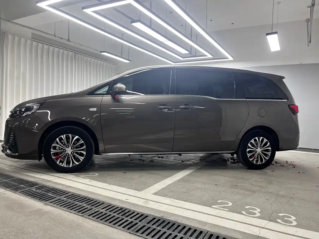 Buick GL8 2023