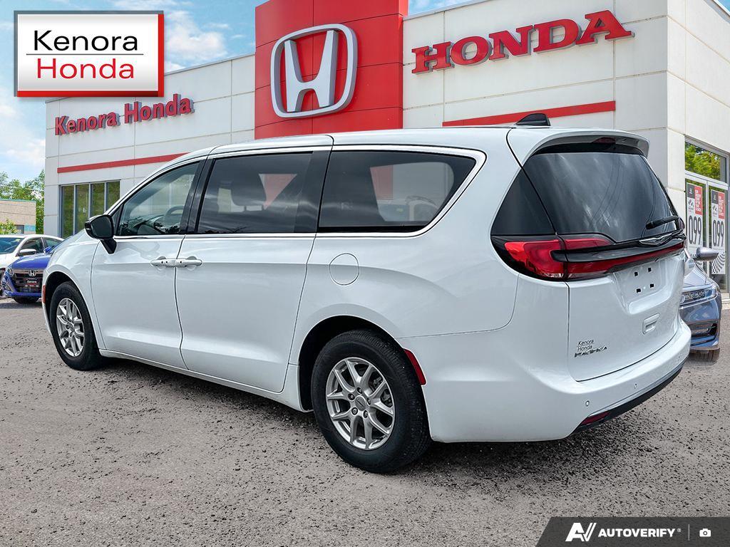 Chrysler Pacifica 2024