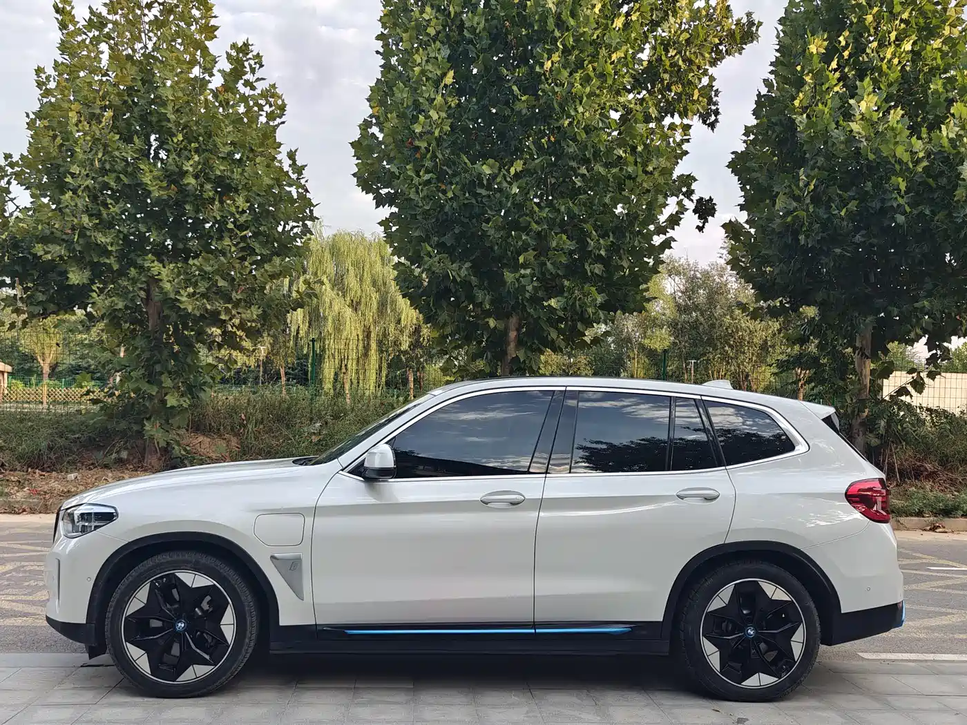 BMW iX3 2021