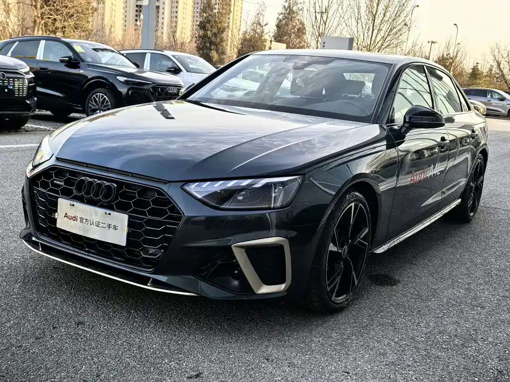 Audi A4 2023