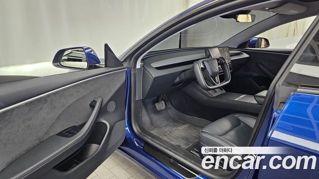 Tesla Model 3 2024