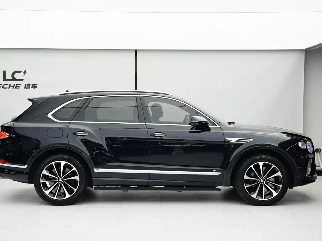 Bentley Bentayga 2022