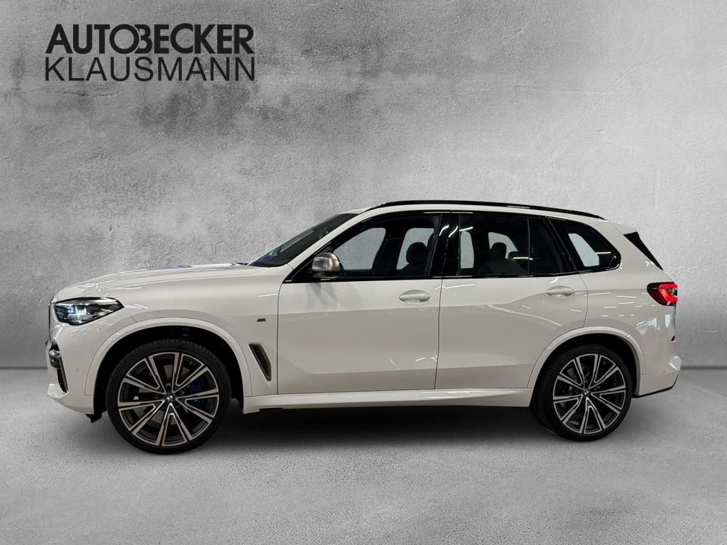 BMW X5 M50 2023
