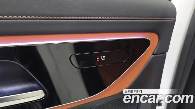 Mercedes-Benz GLC 2025