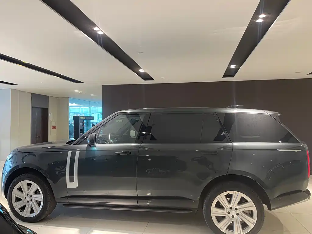 Land Rover Range Rover 2024