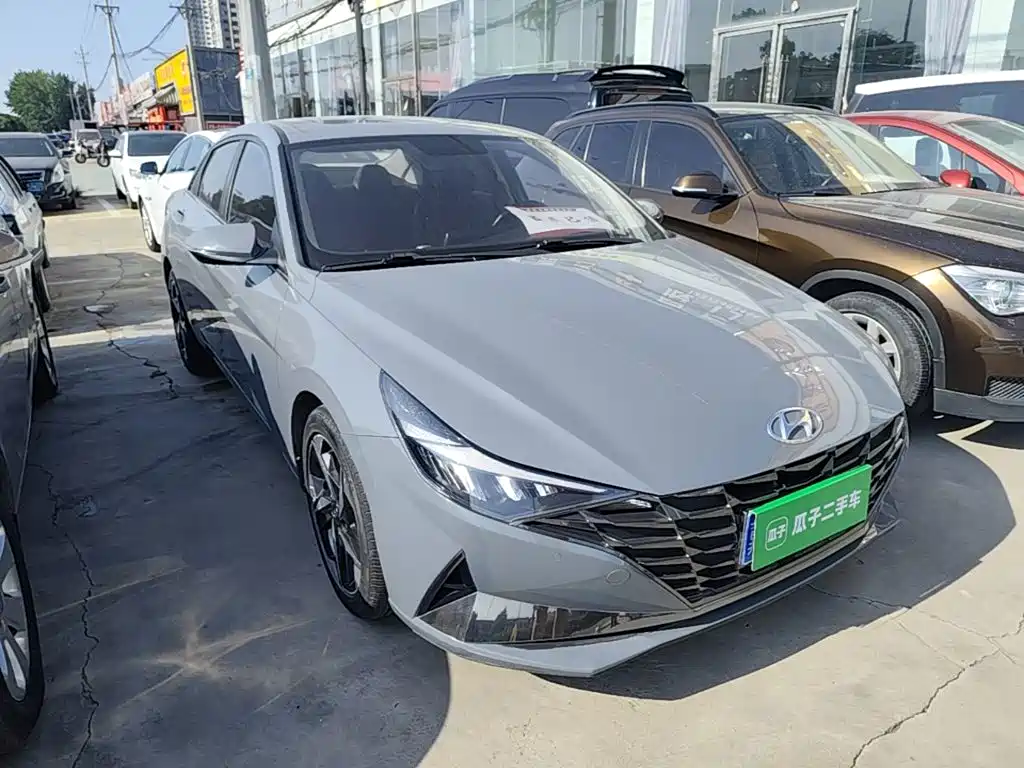 Hyundai Elantra 2021