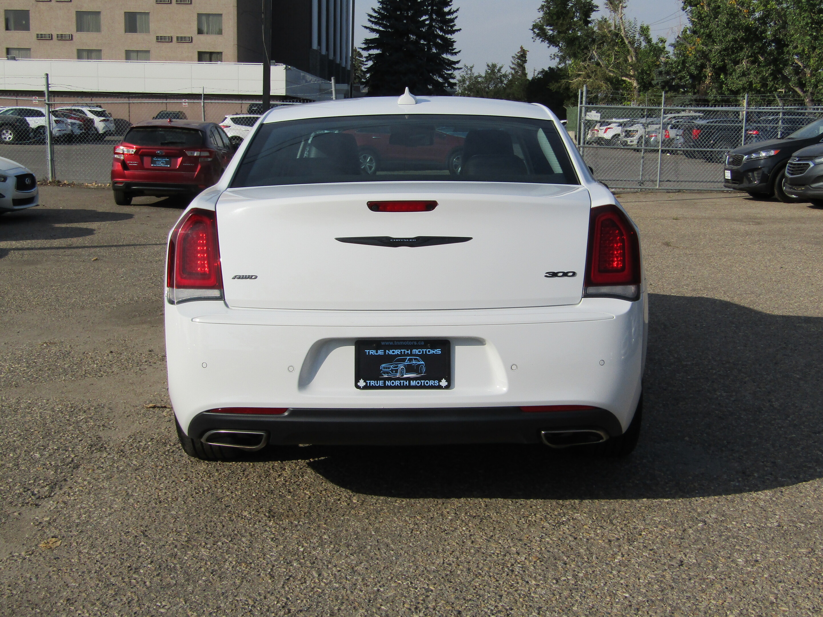 Chrysler 300 2023
