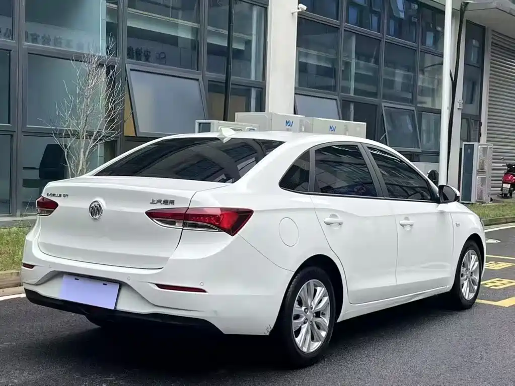 Buick Excelle 2021